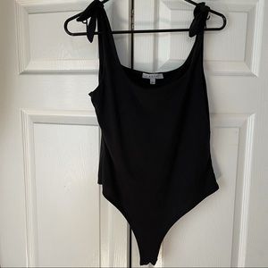 GAZE Black Shoulder Tie Bodysuit Size L